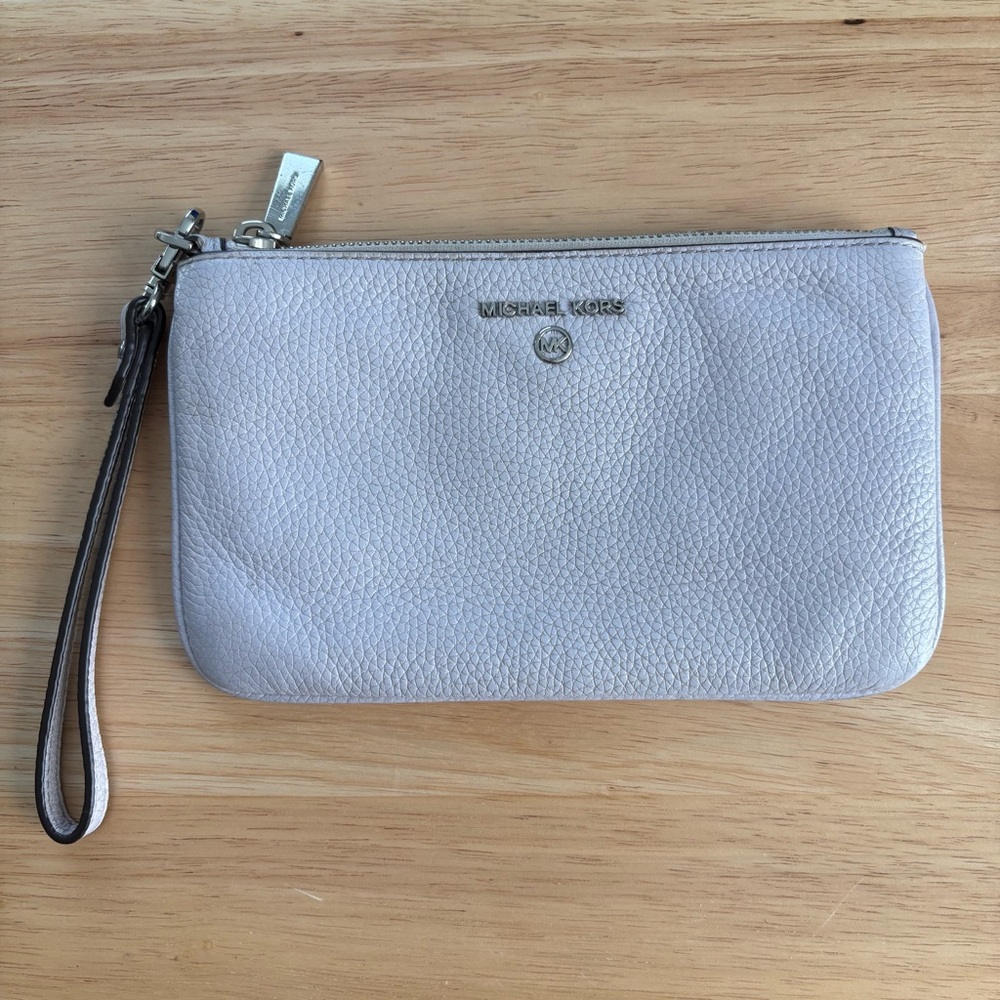 Michael Kors Jet Set Charm Wristlet